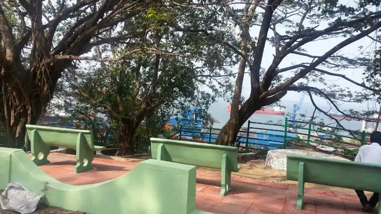 Hotels near Pilot Point
