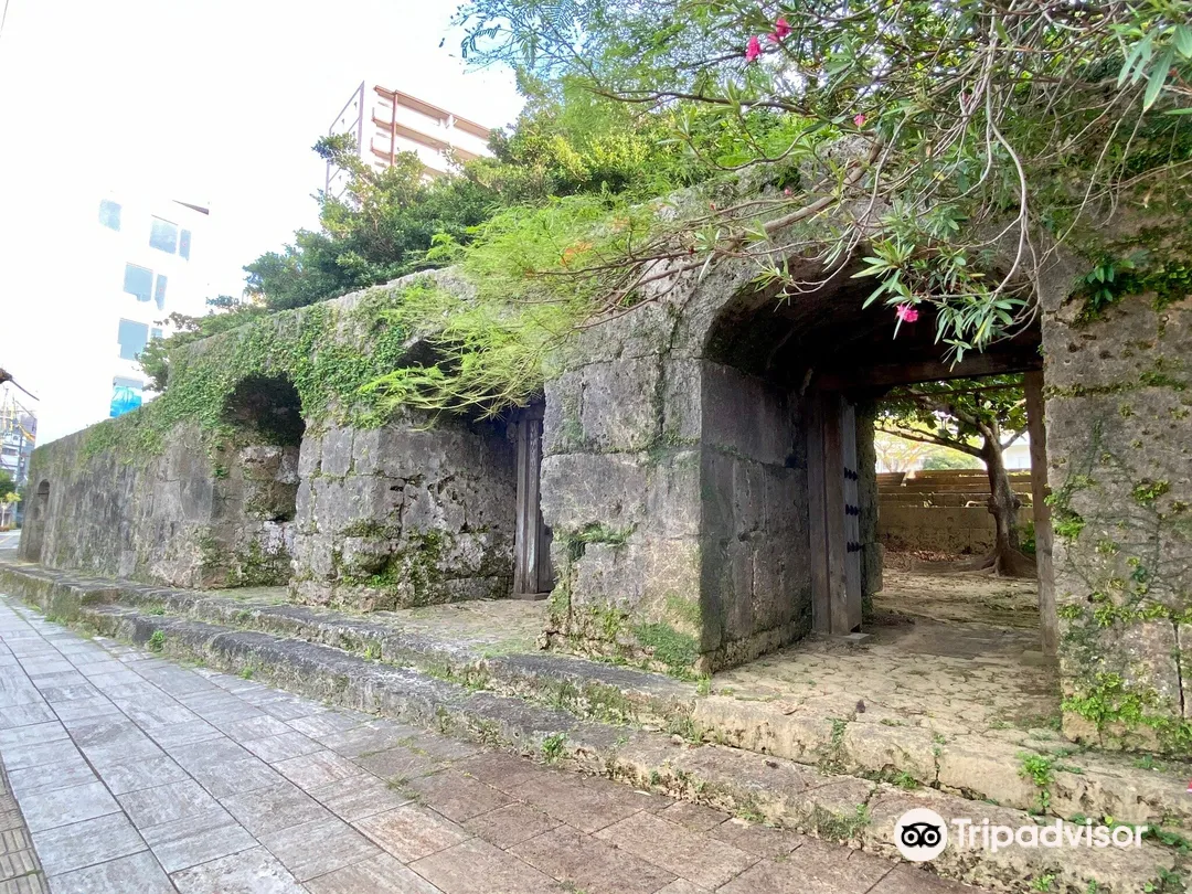 3_舊崇元寺石門