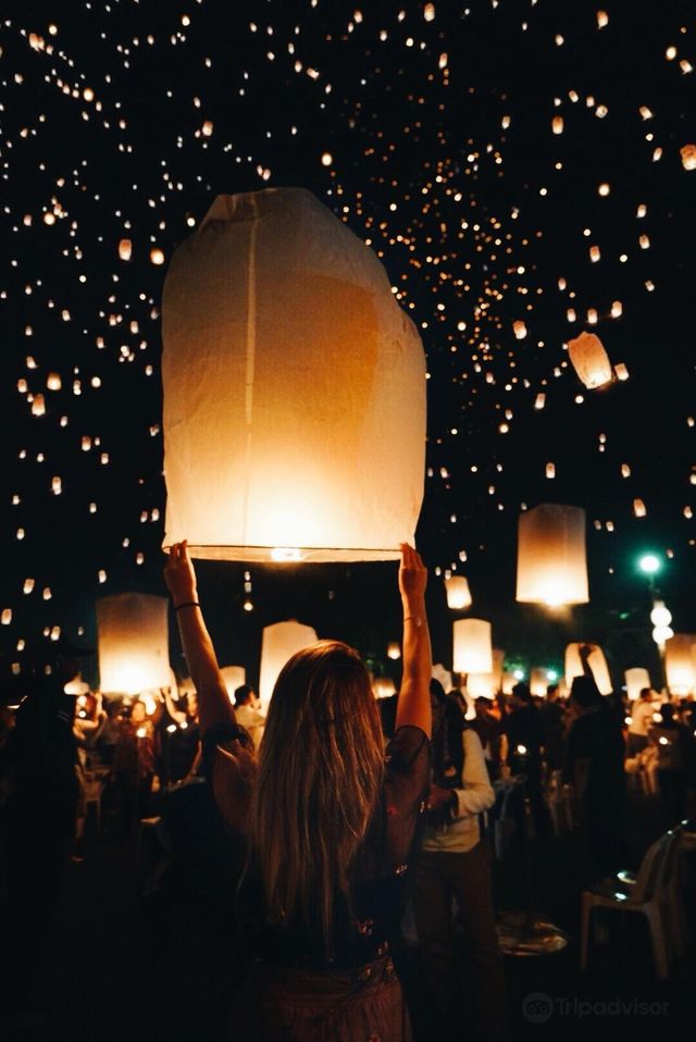 Yi Peng and Loy Krathong (Lantern Festival) | Mae On