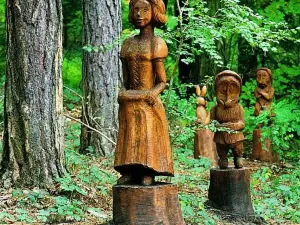 Sentier des Faînes et forêt enchantée