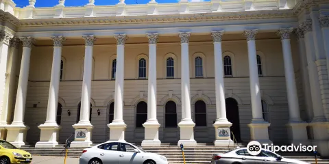 朗塞斯頓市政廳