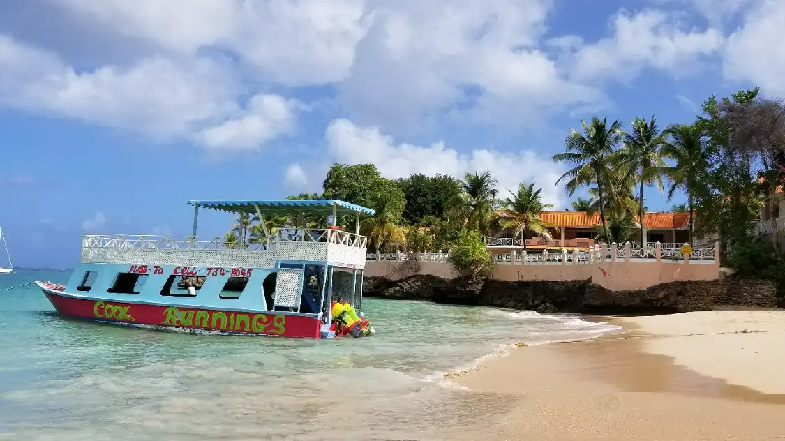 Hotels near Nylon Pool