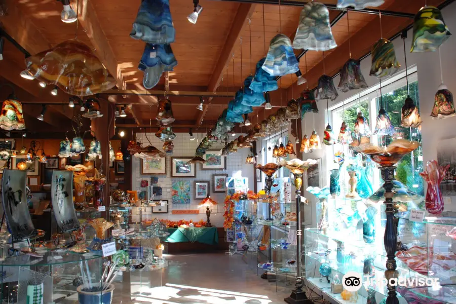 Ocean Beaches Glassblowing & Gallery