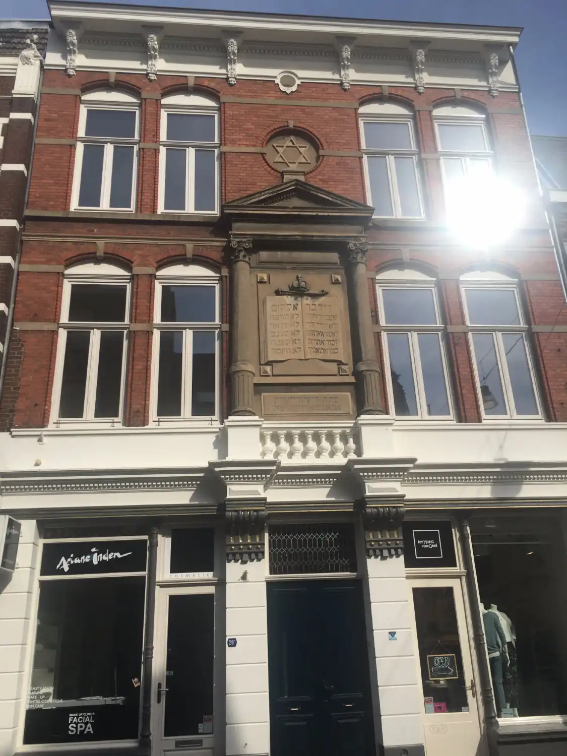Synagoge附近的飯店