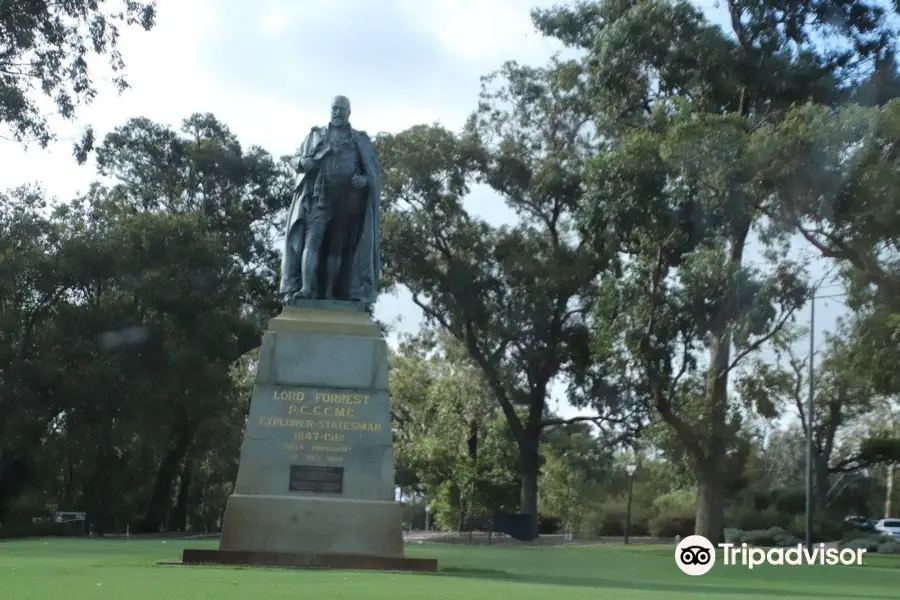 Statue of Lord Forrest