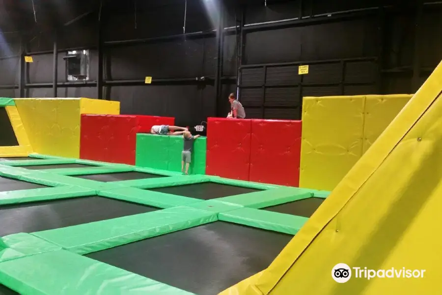 Max Air Trampoline Park