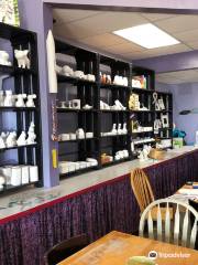 Clayfish Bisque : A Pottery Painting Place