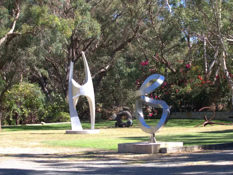 Middle Swan
