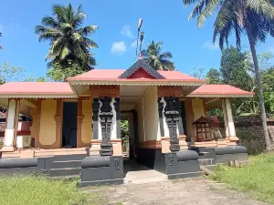 Thirunavaya Sree Nava Mukunda Temple