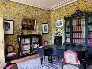 Chateau de Tiregand