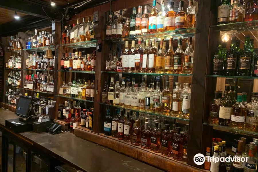 Dillon Whiskey Bar