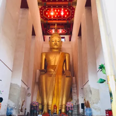 Wat Pa Lelai Woraviharn