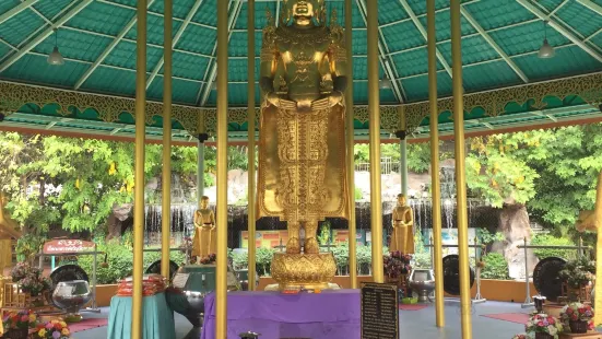 Wat Bua Khwan