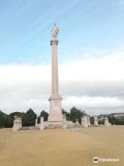 Monumento a Hercules e aos Defensores das Linhas de Torres Vedras
