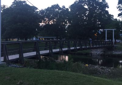 Swinging Bridge Park