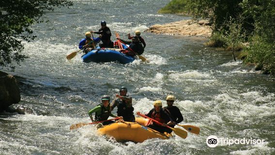 Downstream Adventures Rafting - Upper Colorado River