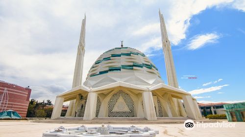 Marmara Ilahiyat Cami