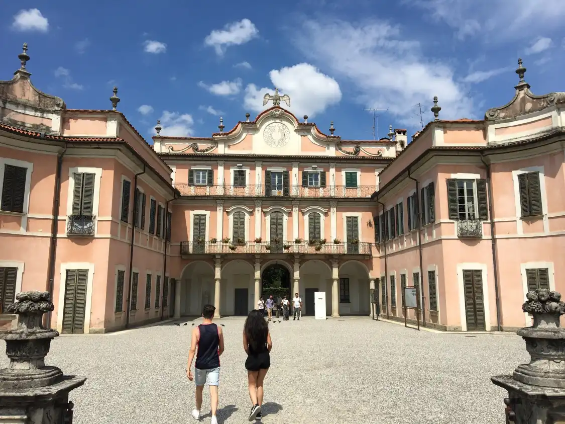 Hotels near Varese City Hall