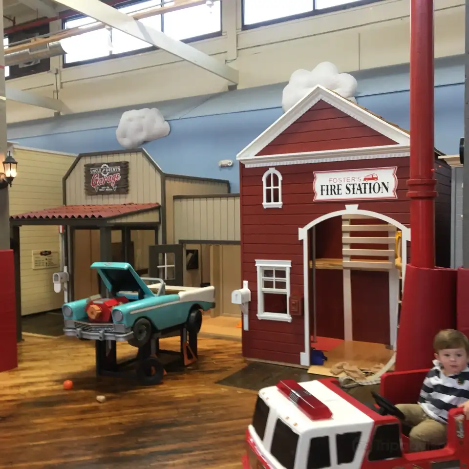 4_Tiny Town