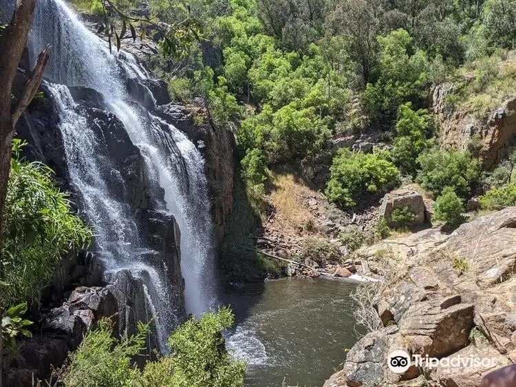 MacKenzie Falls