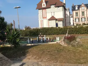 Miniature Golf Cabourg