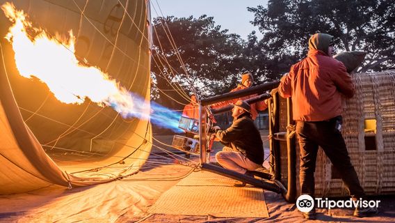 Oriental Ballooning Inle Lake