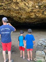 Wet and Dry Caves, Kauai