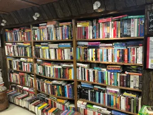 Gulshan Books Kashmir