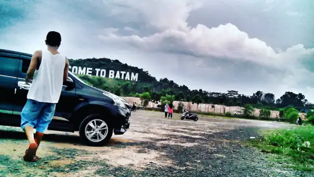 Hotels near Welcome To Batam Monument