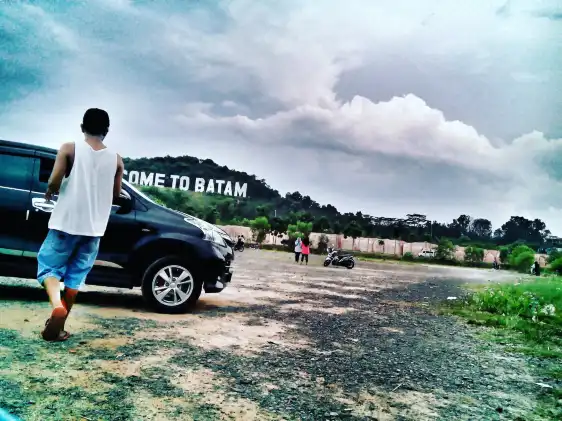 Hotels near Welcome To Batam Monument