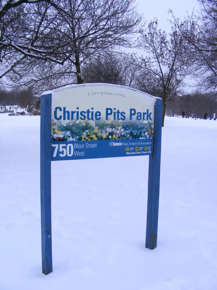 Hotels near Christie Pits Park