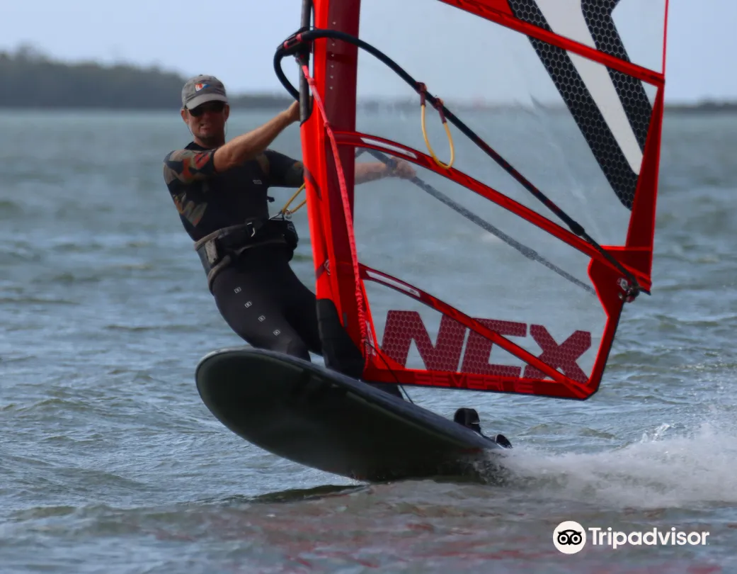 1_North Beach Windsurfing