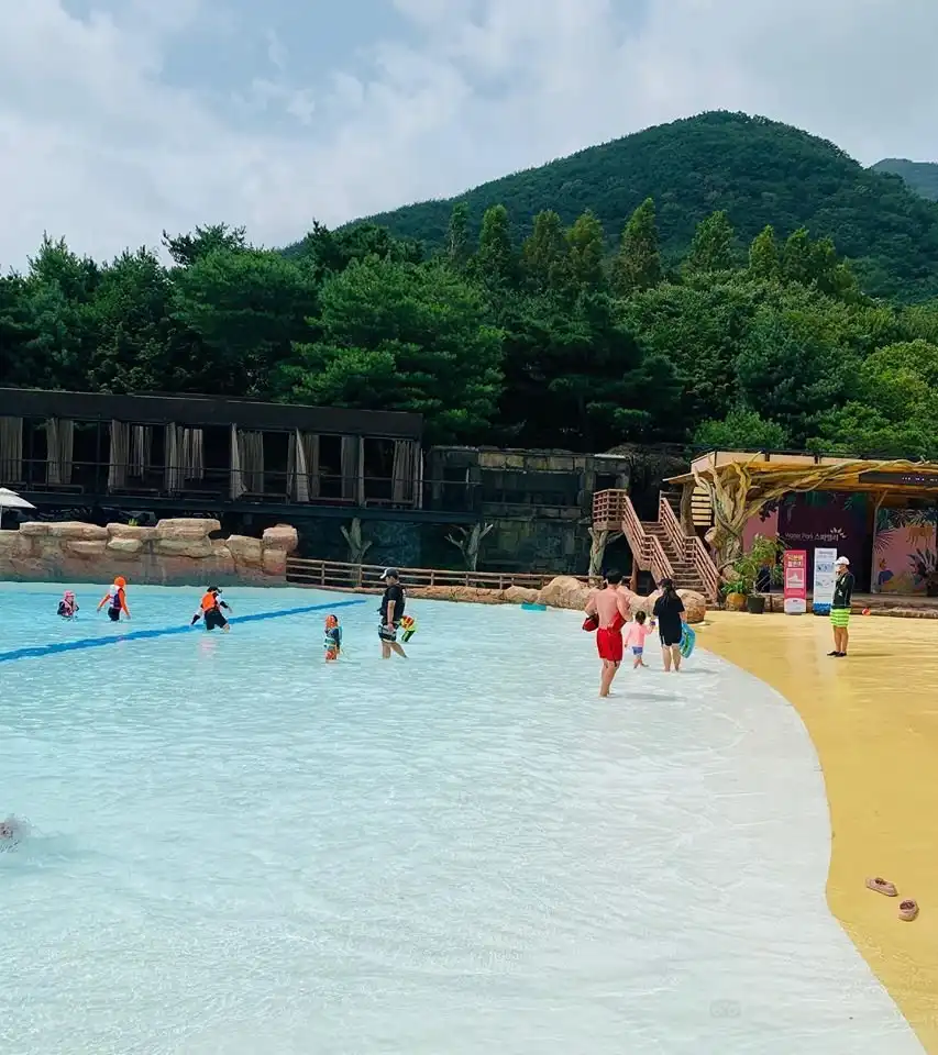 Hotels near Water Park Spavalley