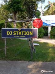 Dj Station Bar & Grill