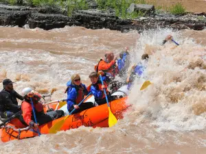 Lewis & Clark River Expeditions