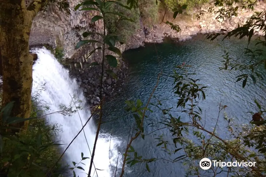 Cascade de la Paix