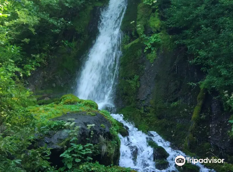 Waterfall Ptichiy Klyuv