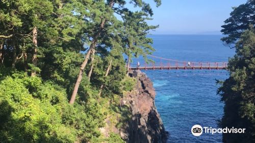 城ケ崎つり橋(門脇灯台)