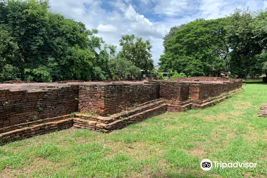 Wat Pa Sak Historical Site, Ancient Temple Ruins, Chiang Saen Town