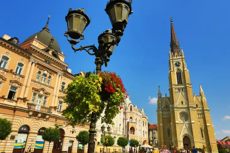 Hotels near Dunavska Street