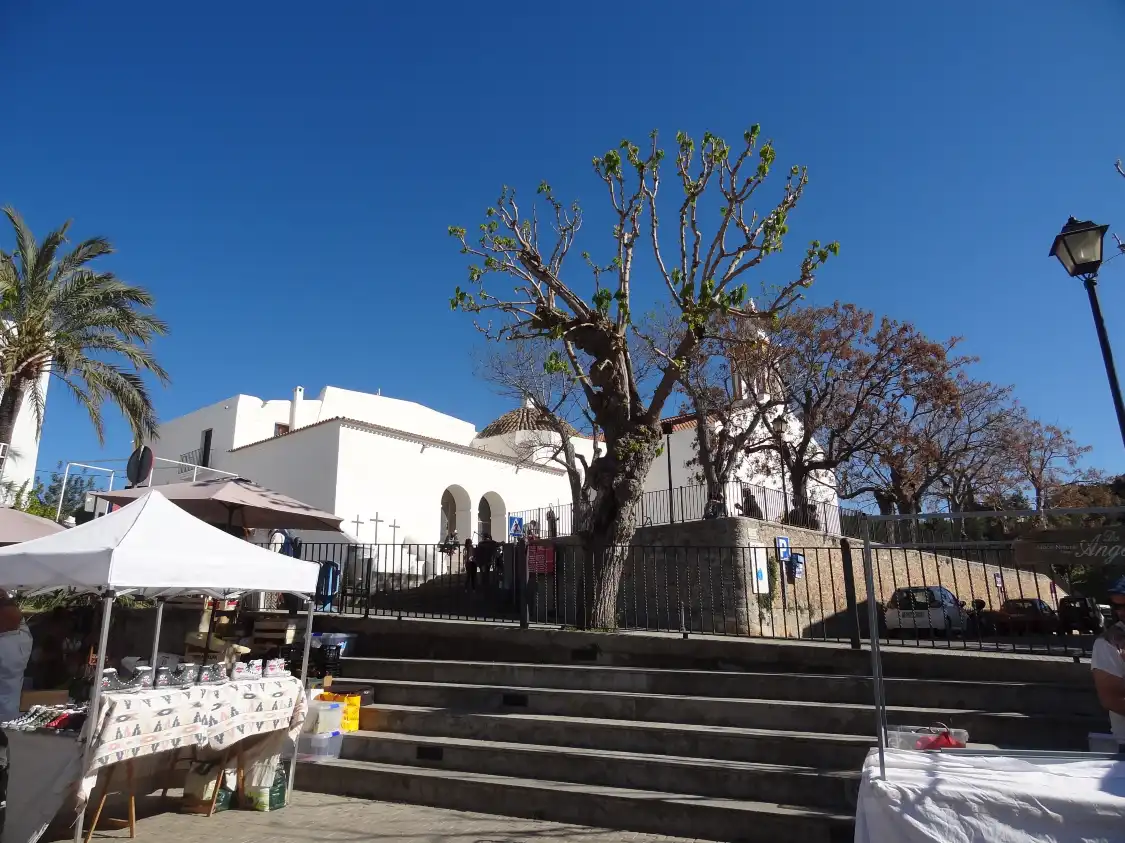 Hotels near Mercadillo Artesanal Sant Joan