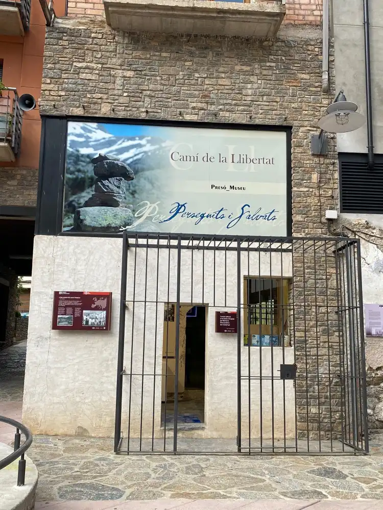 Hôtels à : Sort
