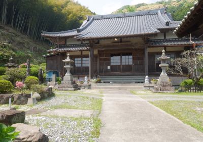 Ryutakuji Temple
