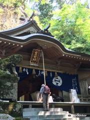 Takasumi Shrine