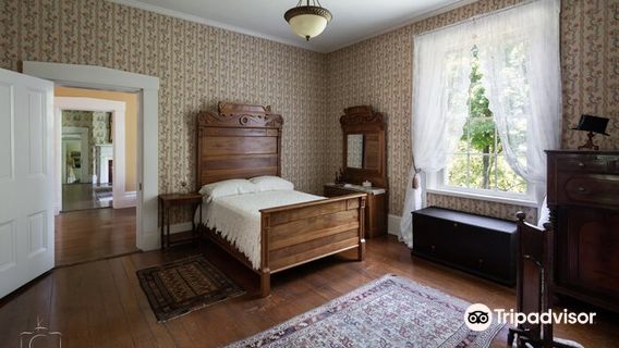 Glendower Historic Mansion and Arboretum