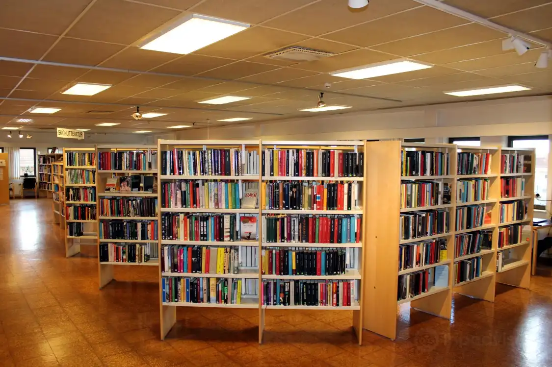 Hotels near Hultsfreds bibliotek