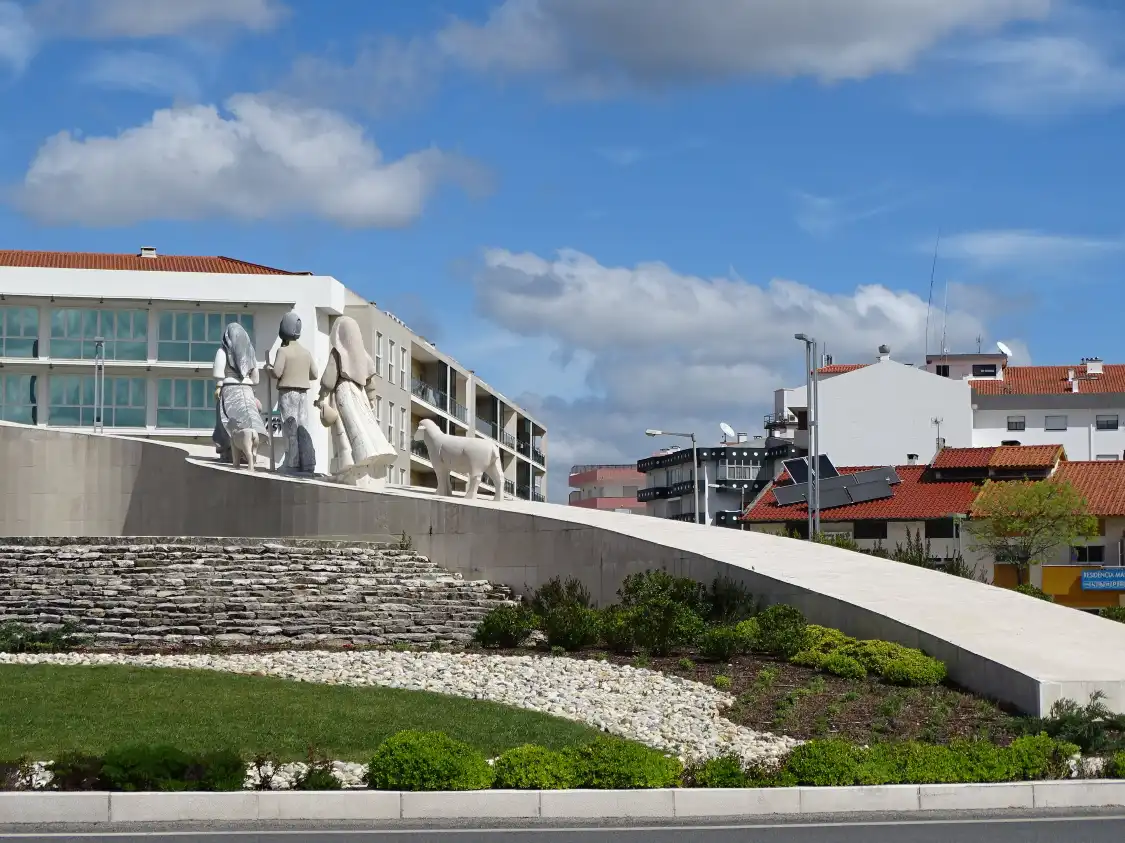 Hotels near Os Tres Pastorinhos