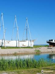 Motor Sailboat Ernst Jaakson