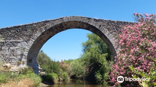 Kremasti Bridge