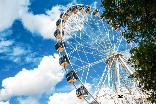 Ferris Wheel "Nebo33"